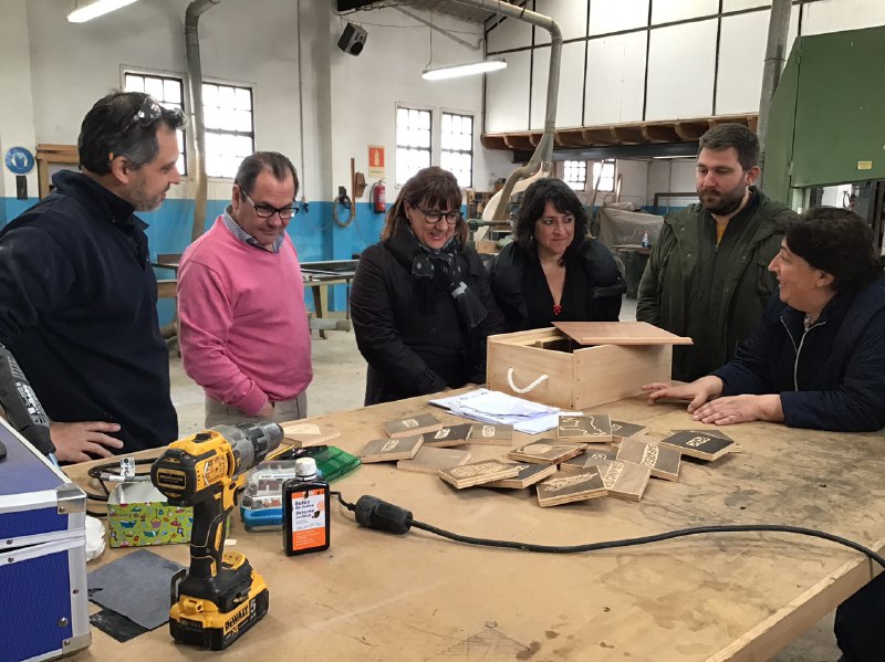 Visita al taller de la brigada de Patrimoni del Consell de Mallorca (feina per la divulgació del patrimoni)